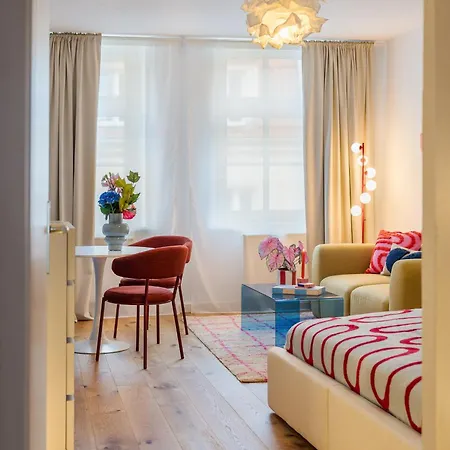 Grosszuegiges Design I 2 Schlafzimmer I Ruhig In Dritter Etage I Neustadt * Dresden