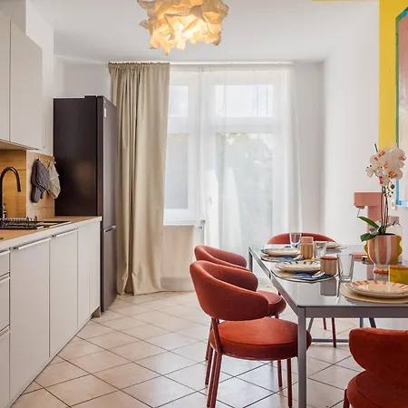 Appartement Grosszuegiges Design I 2 Schlafzimmer I Ruhig In Dritter Etage I Neustadt Dresden