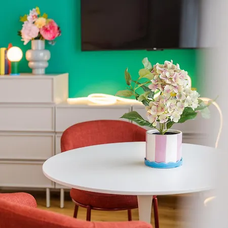 Grosszuegiges Design I 2 Schlafzimmer I Ruhig In Dritter Etage I Neustadt Appartement *
