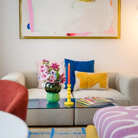 Grosszuegiges Design I 2 Schlafzimmer I Ruhig In Dritter Etage I Neustadt Appartement